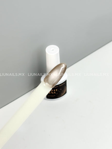 Color Cat Eye Luz de Luna Miss Cherry Colores